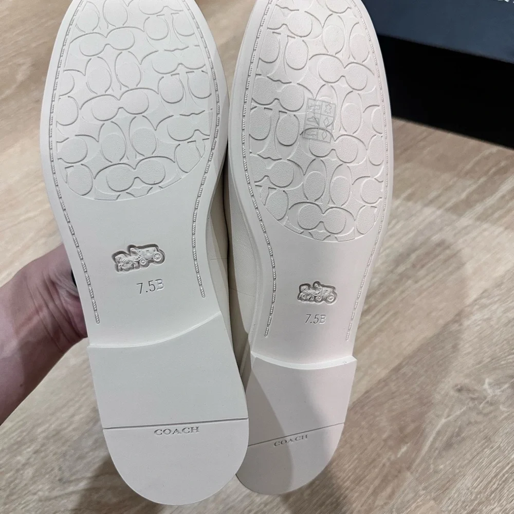 NWT Coach Leather Mary Jane Flats Chalk Color , Size 7.5, 8, 8,5 - Picture 10 of 10